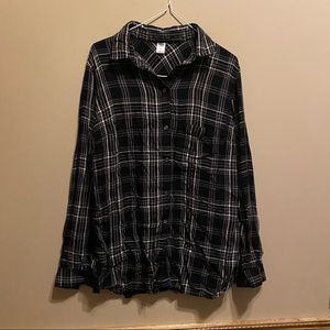 Old Navy black and white button down